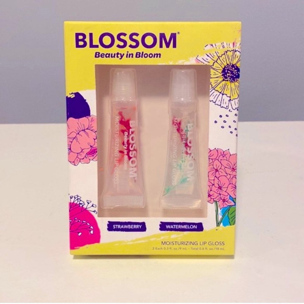 3/$15 🌸Blossom Beauty – Blossom Two-Piece Lip Gloss Set